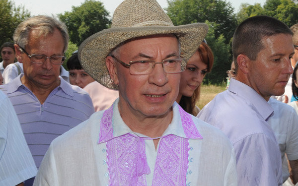 Микола Азаров у вишиванці